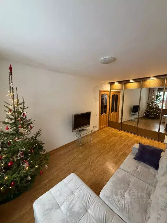 3-к кв. Челябинская область, Челябинск ул. Суркова, 23 (65.0 м) - Фото 0