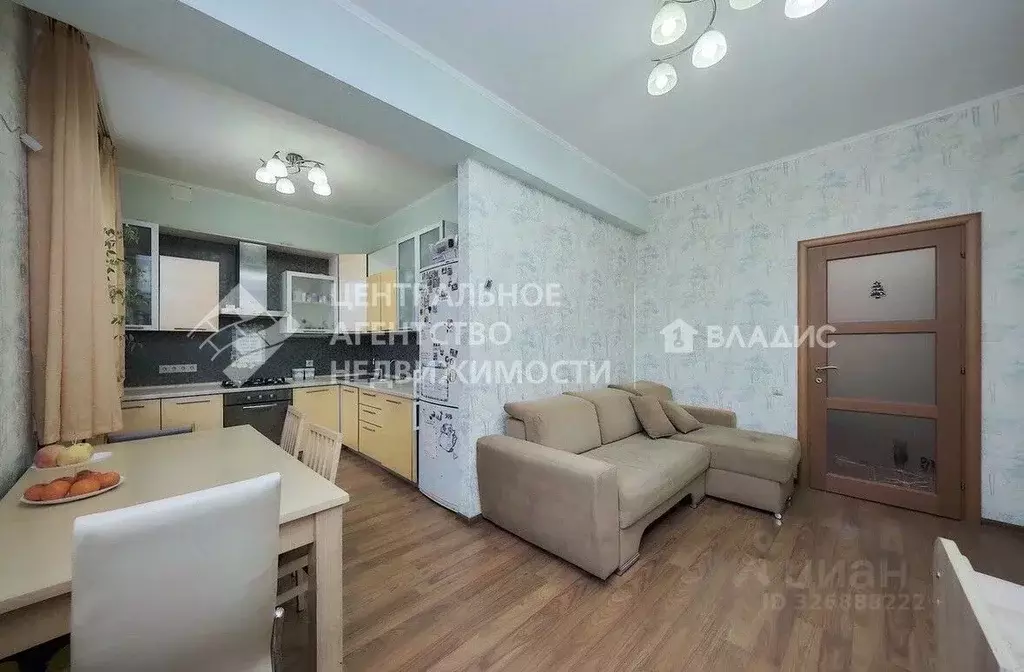 2-к кв. Рязанская область, Рязань ул. Урицкого, 12 (71.4 м) - Фото 0