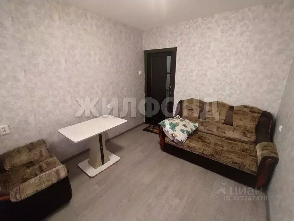 Комната Новосибирская область, Новосибирск ул. Титова, 246/1 (10.0 м) - Фото 1