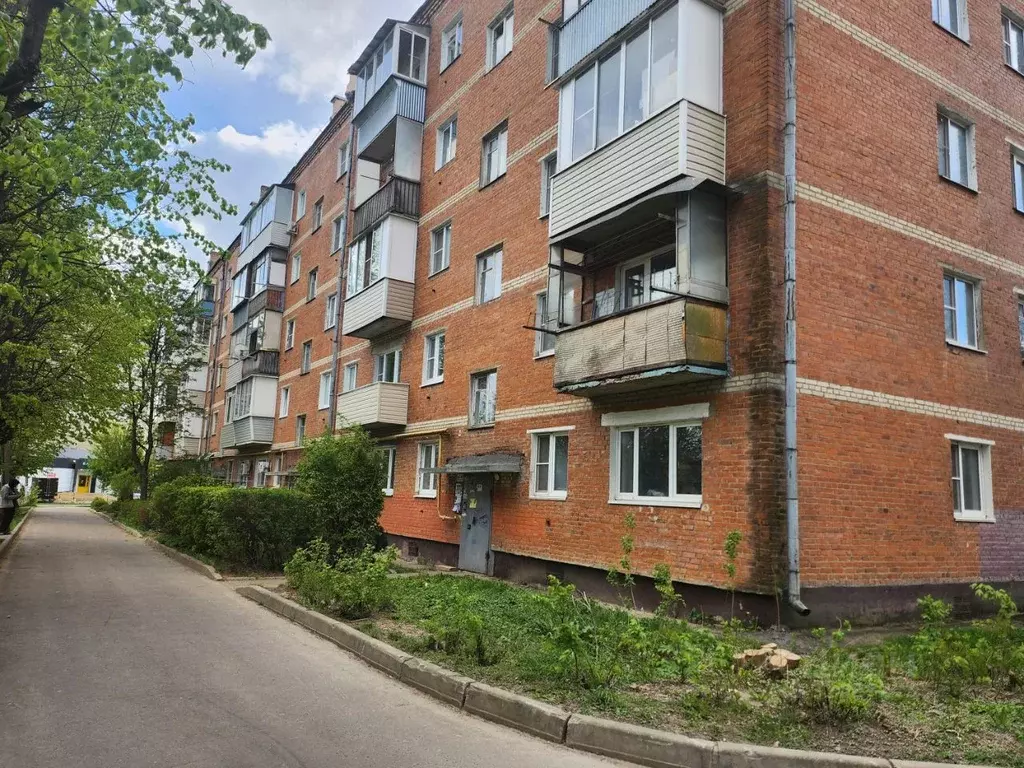 2-к кв. Московская область, Подольск Климовск мкр, ул. Рощинская, 15 ... - Фото 0