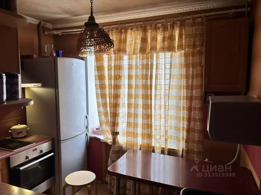 3-к кв. Свердловская область, Ирбит ул. Горького, 5 (58.0 м) - Фото 1