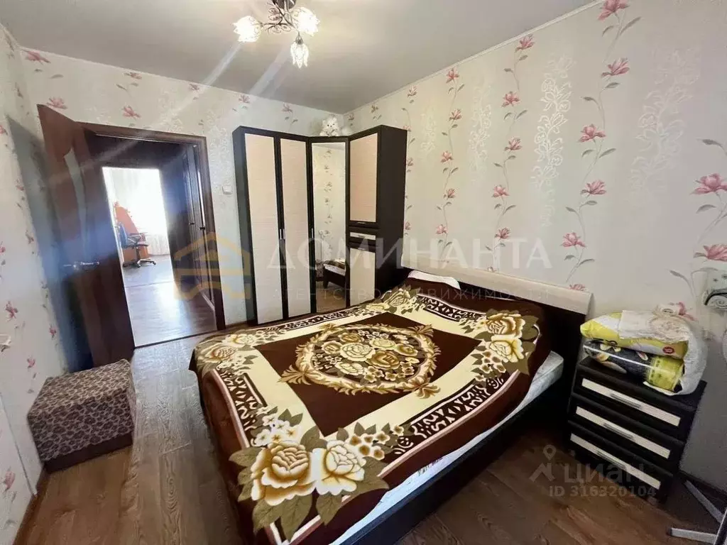 3-к кв. Смоленская область, Смоленск ул. Рыленкова, 49 (63.2 м) - Фото 0