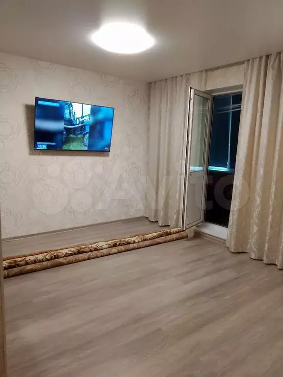 2-к. квартира, 50 м, 1/17 эт. - Фото 1