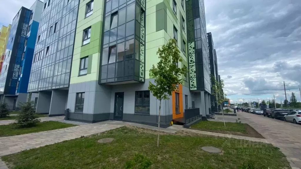 Торговая площадь в Ленинградская область, Гатчина ул. Чехова, 39 (54 ... - Фото 1