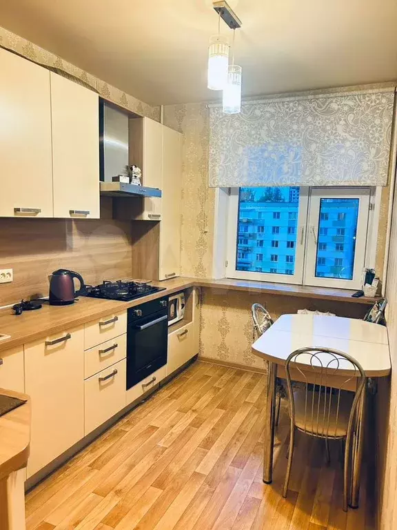 4-к. квартира, 80 м, 4/9 эт. - Фото 0