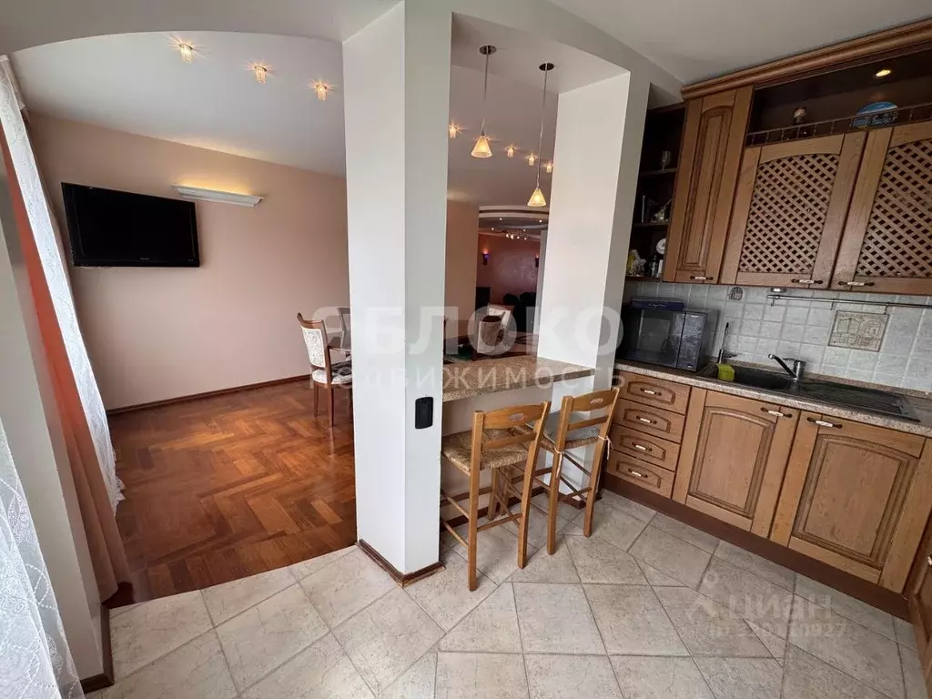 5-к кв. Пермский край, Березники Юбилейная ул., 131 (186.6 м) - Фото 1