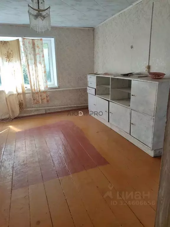 3-к кв. Саратовская область, Самойловка рп ул. Колхозная, 3 (52.6 м) - Фото 1