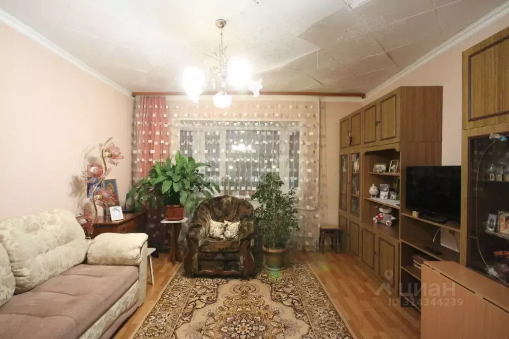 2-к кв. Ямало-Ненецкий АО, Новый Уренгой Юбилейная ул., 1 (57.5 м) - Фото 0