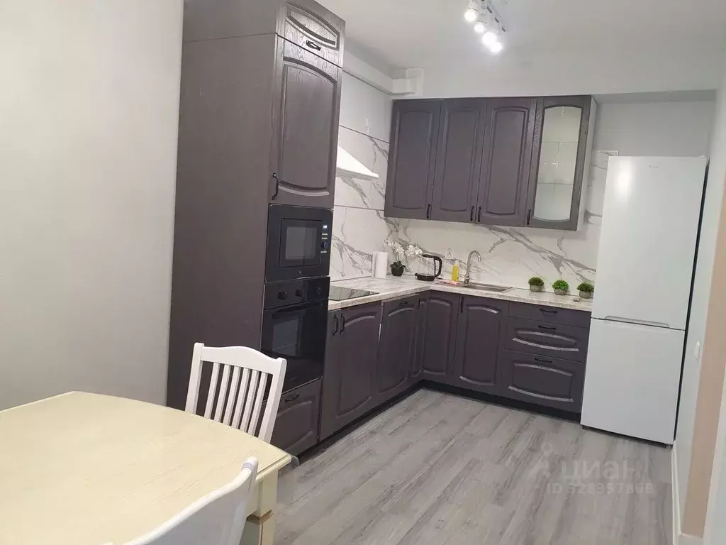 2-к кв. Санкт-Петербург пос. Парголово, ул. Новокузнецкая, 8 (55.0 м) - Фото 1