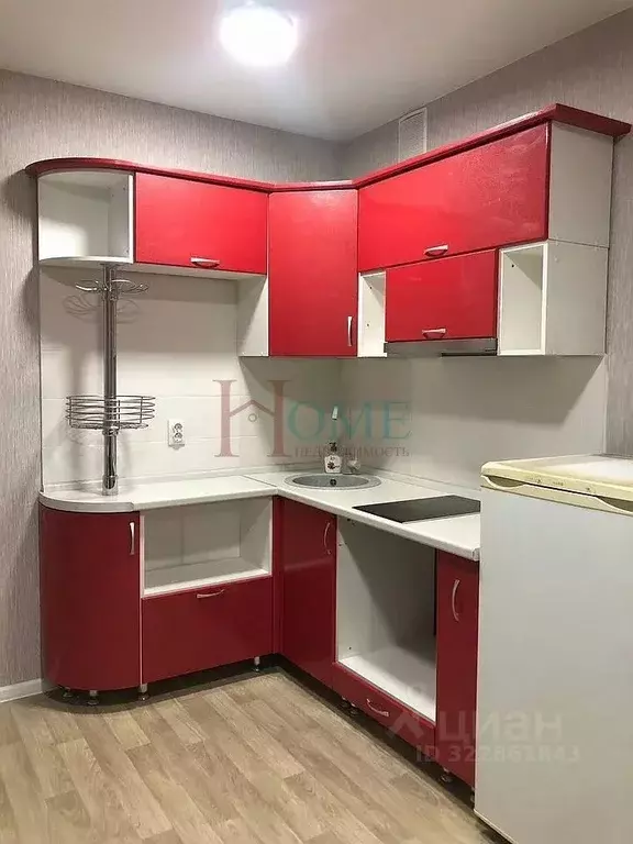 Студия Новосибирская область, Новосибирск Спортивная ул., 35 (27.0 м) - Фото 1