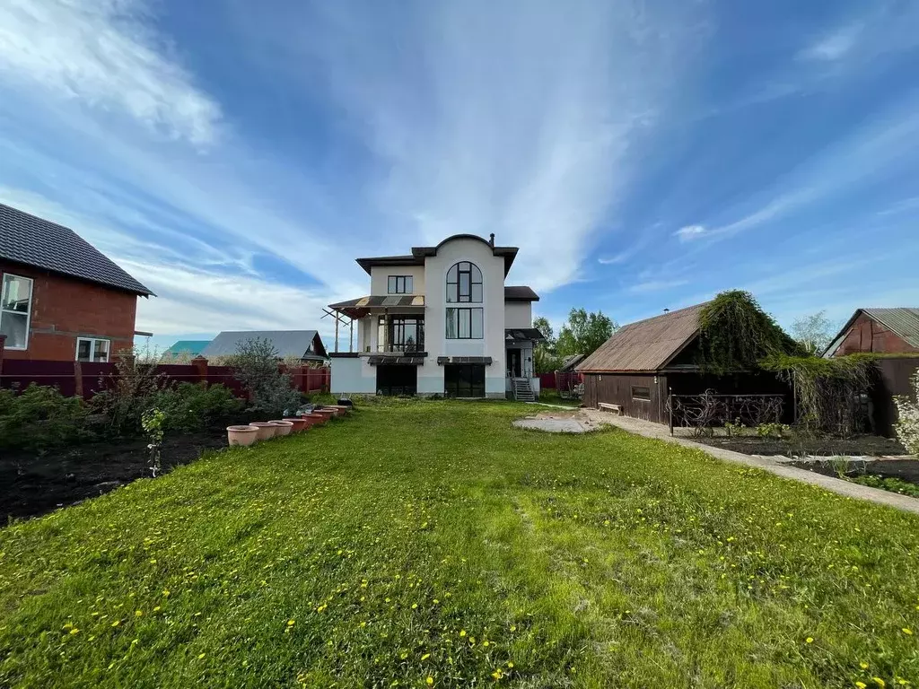 Коттедж в Башкортостан, Уфимский район, с. Булгаково  (328 м) - Фото 1