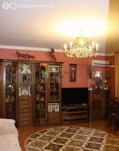 2-комнатная квартира: Белгород, Октябрьская улица, 61 (82 м) - Фото 1