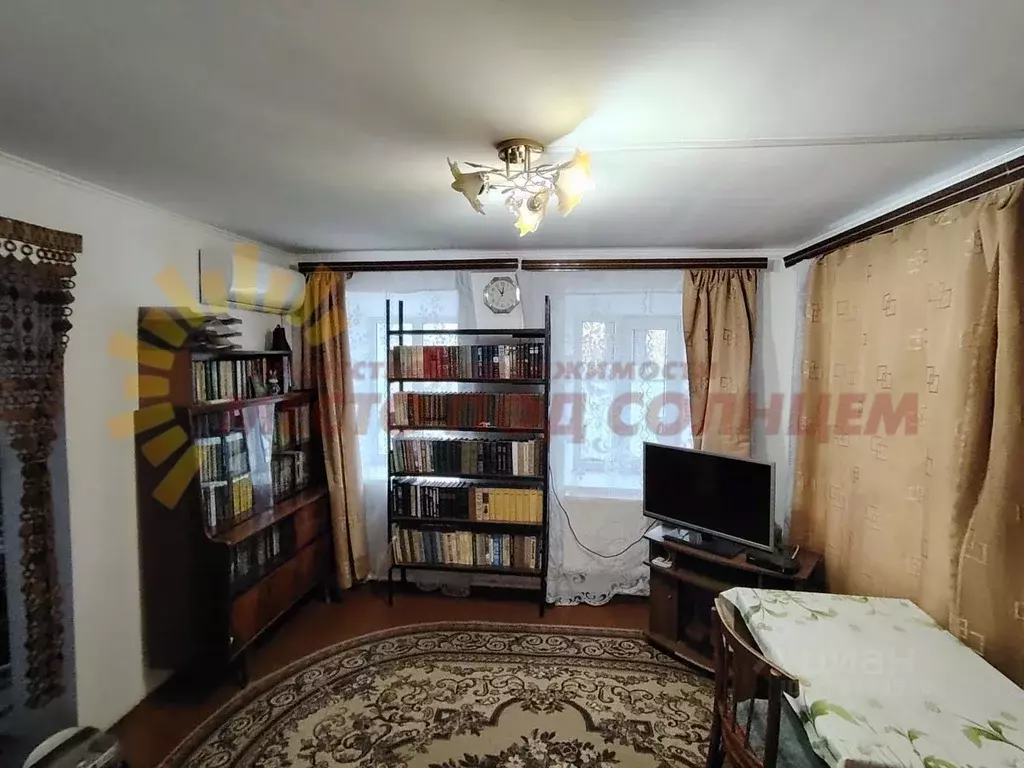 Дом в Краснодарский край, Ейский район, Должанская ст-ца пер. Энгельса ... - Фото 1