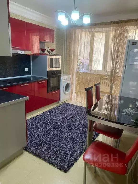 2-к кв. Дагестан, Каспийск просп. Акулиничева, 15А (60.0 м) - Фото 0