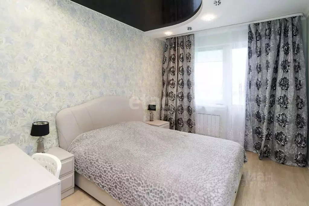 3-к кв. Ханты-Мансийский АО, Сургут ул. Крылова, 36 (86.6 м) - Фото 0