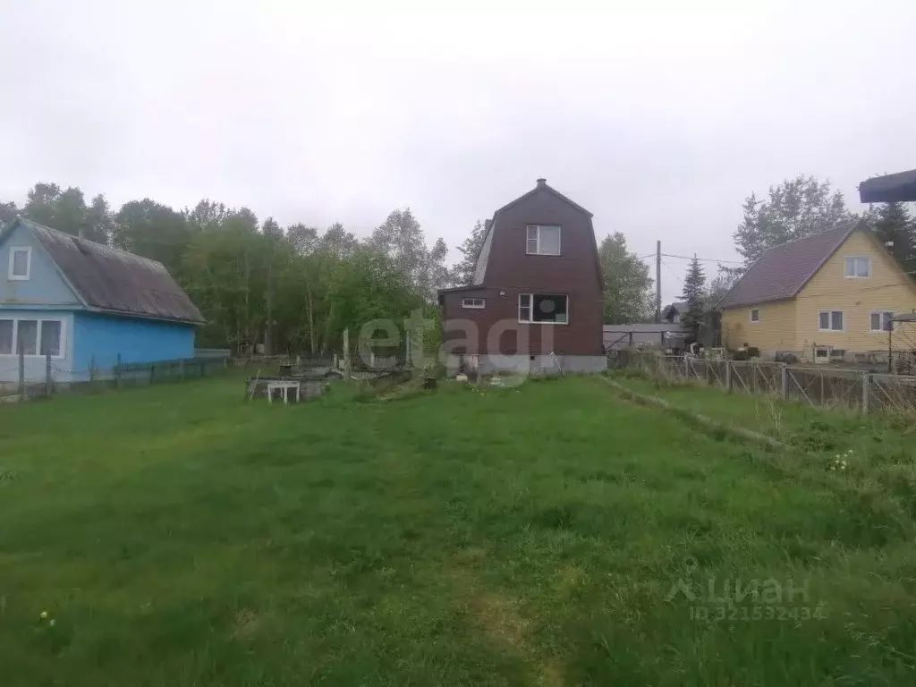 Дом в Камчатский край, Елизовский муниципальный округ, Автомобилист ... - Фото 0