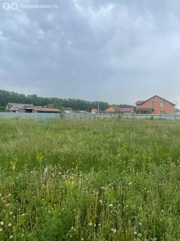 Участок в посёлок Омский, Мирная улица (10 м) - Фото 0