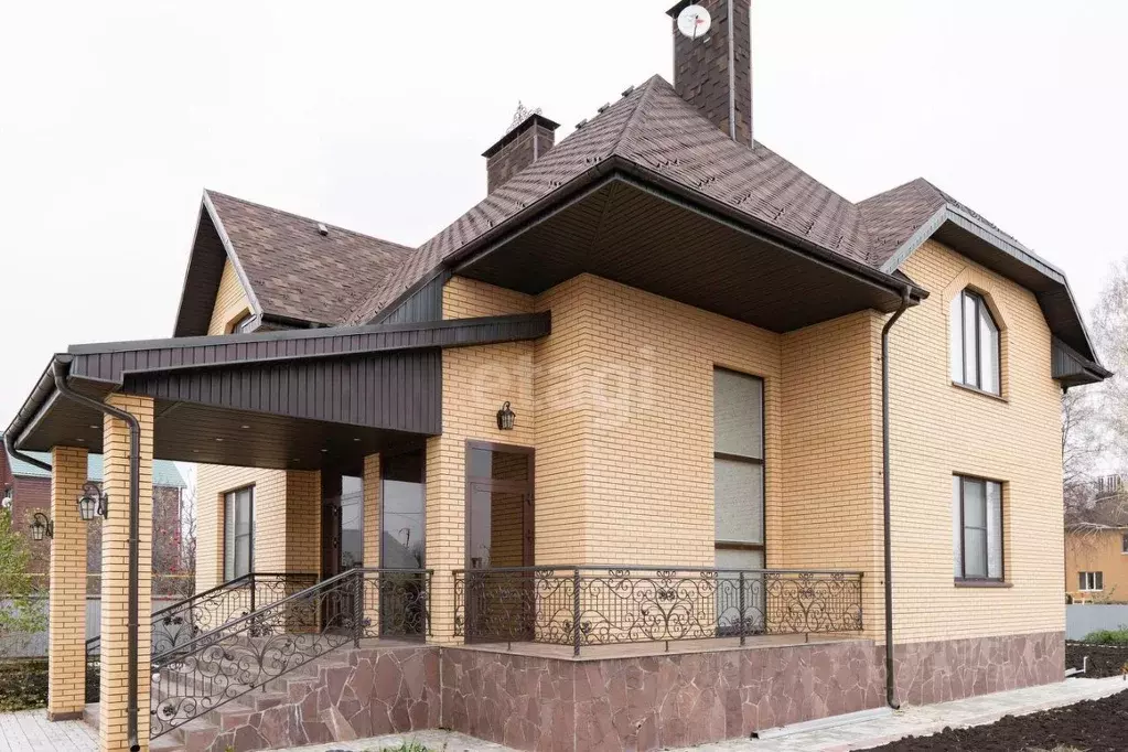 Дом в Татарстан, Мензелинск ул. Чернышевского, 114 (330 м) - Фото 1