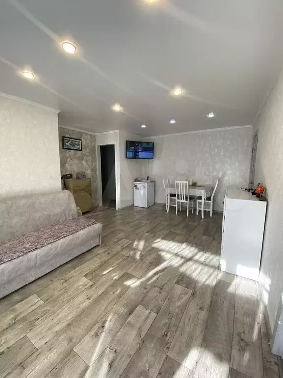 2-к. квартира, 43,3 м, 3/3 эт. - Фото 0