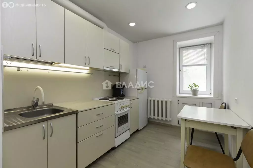 3-комнатная квартира: Благовещенск, Театральная улица, 94 (56.7 м) - Фото 0