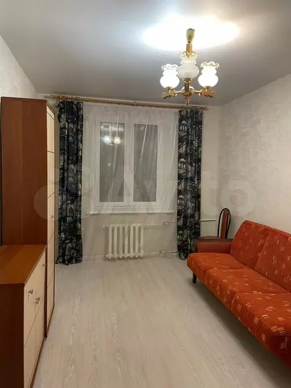 Комната 16 м в 3-к., 4/4 эт. - Фото 0