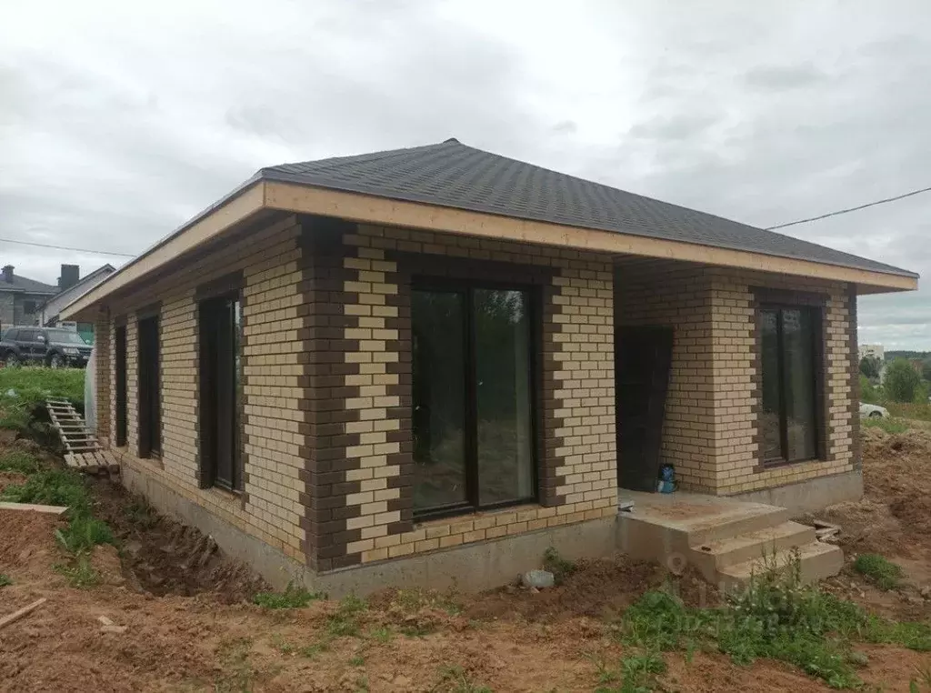 Дом в Коми, Сыктывкар ул. Сорокина, 5 (100 м) - Фото 0