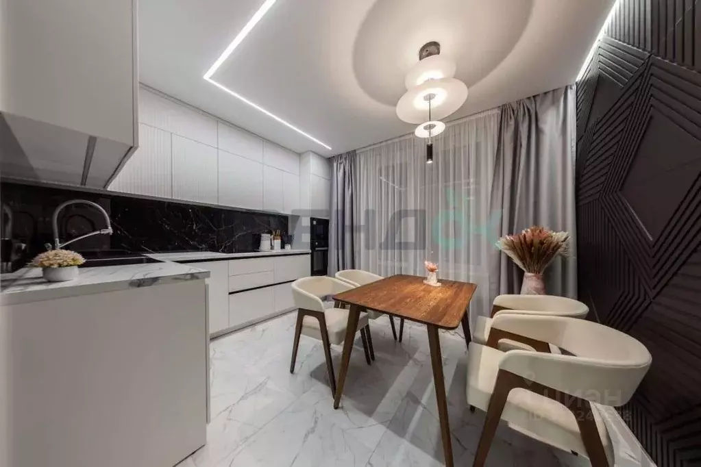 2-к кв. Татарстан, Казань ул. Мансура Хасанова, 15 (60.0 м) - Фото 1
