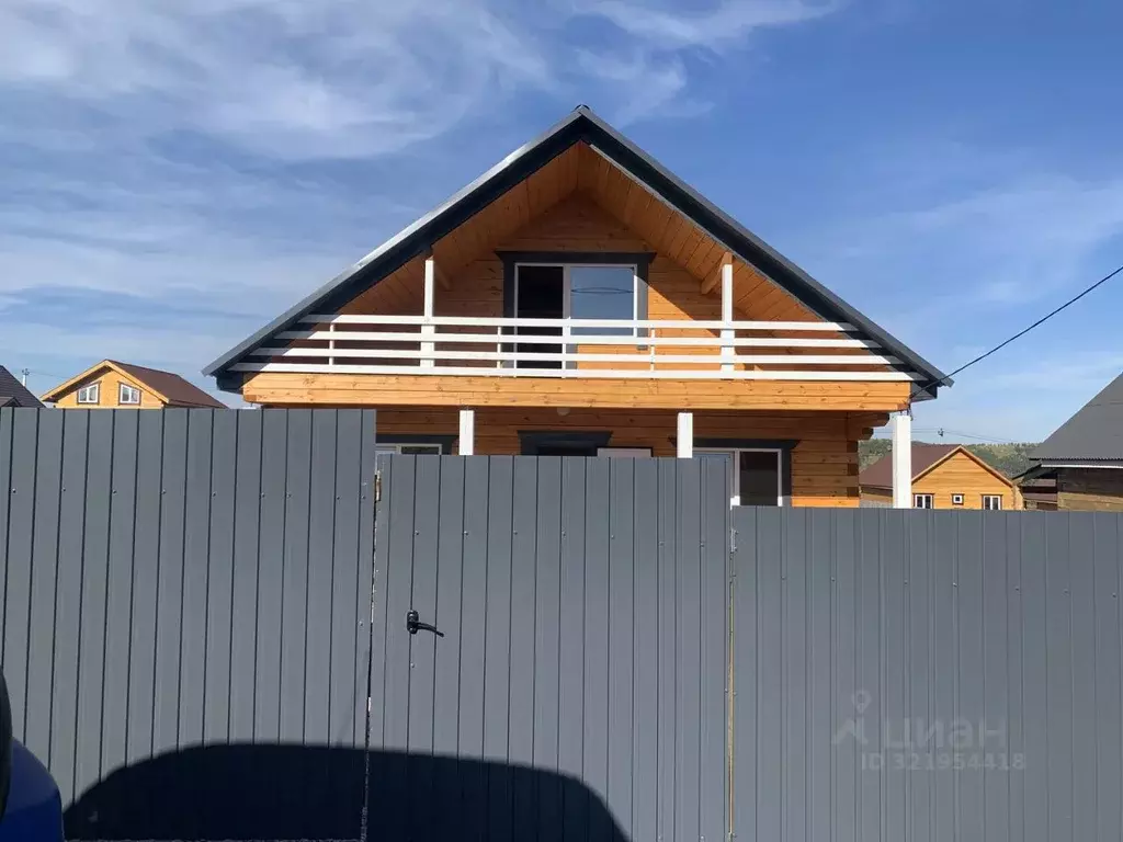 Дом в Иркутская область, Иркутский муниципальный округ, д. Карлук ул. ... - Фото 0