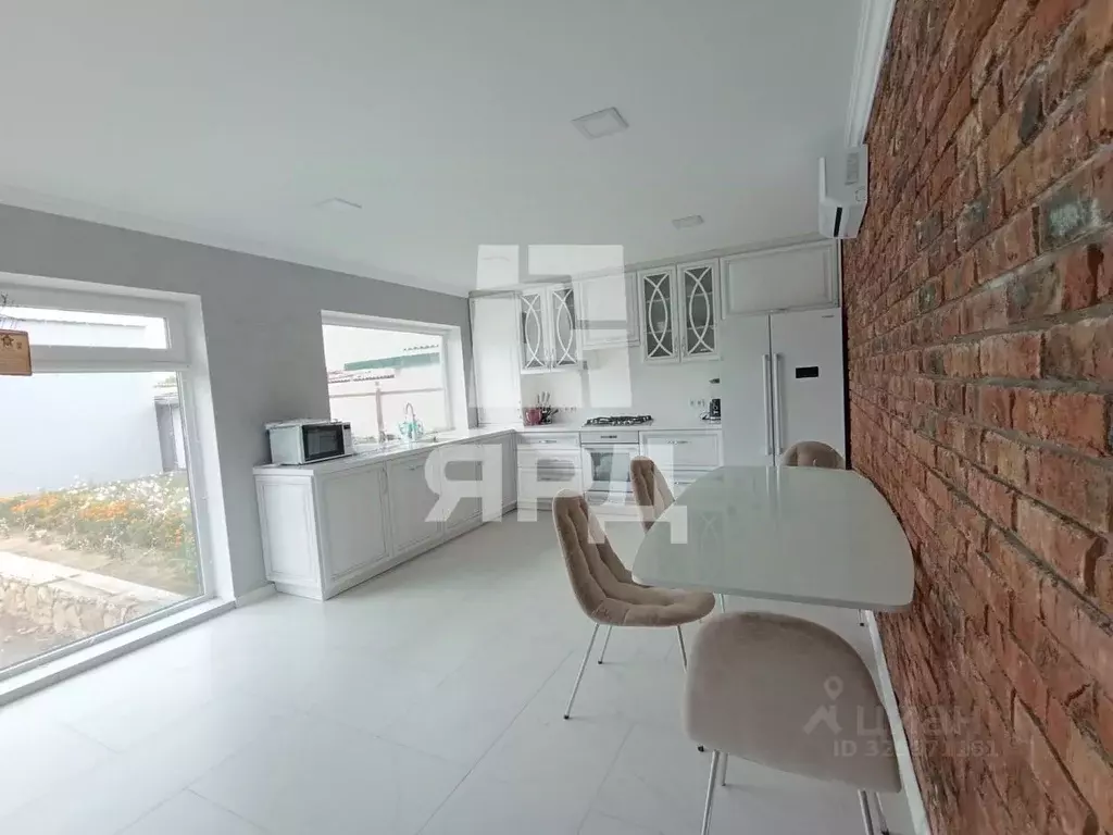 Дом в Ростовская область, Неклиновский район, с. Николаевка ул. ... - Фото 1