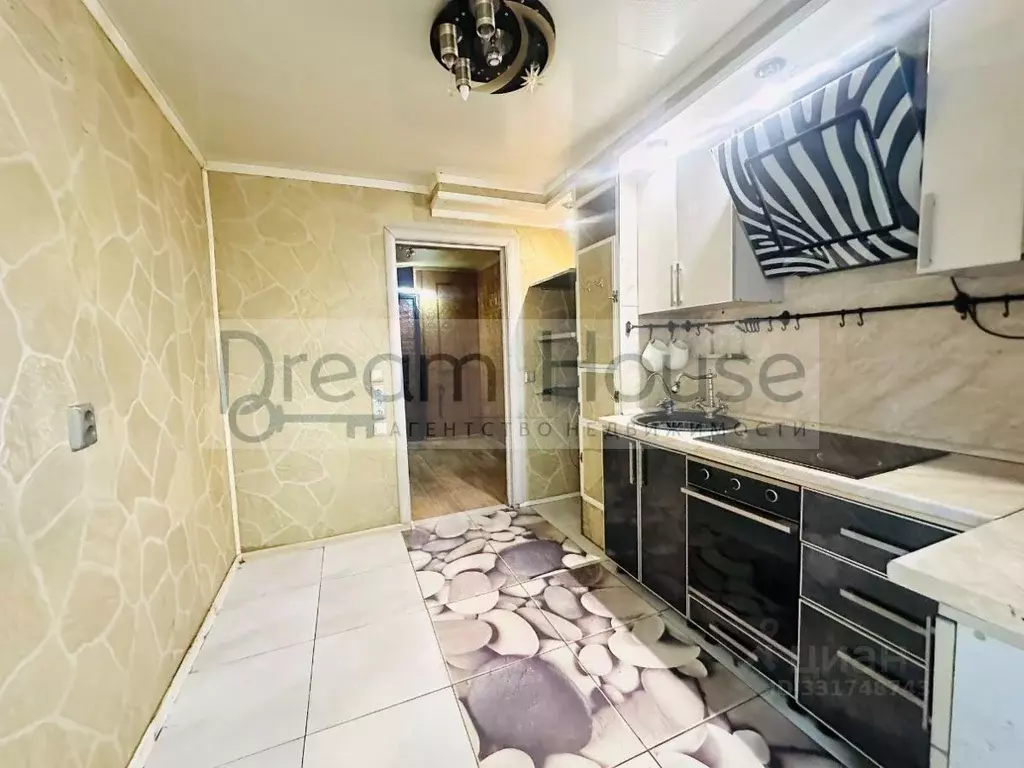 3-к кв. Москва ул. Алексея Дикого, 7К3 (54.7 м) - Фото 2