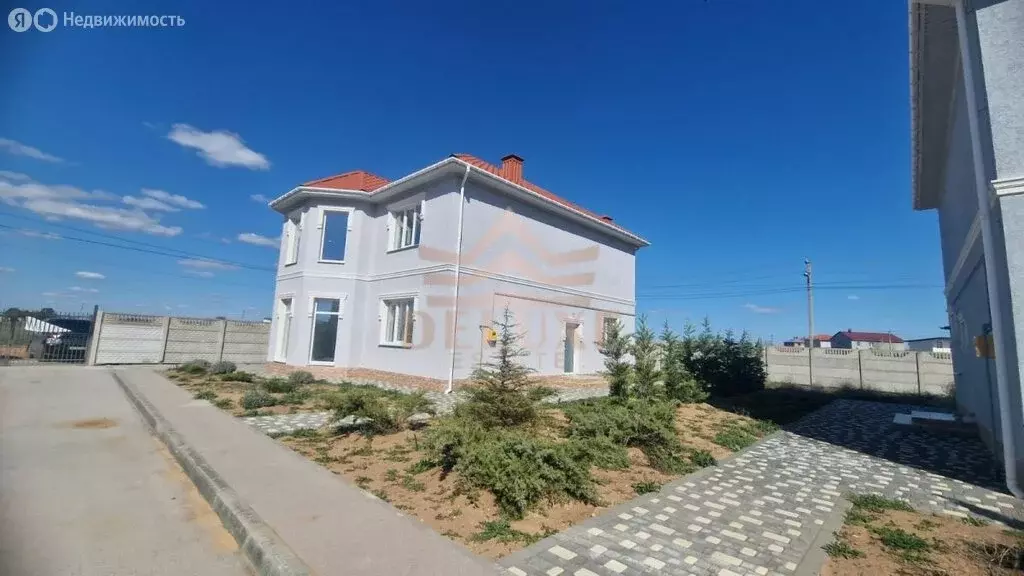 Дом в Республика Крым, городской округ Евпатория, посёлок городского ... - Фото 0
