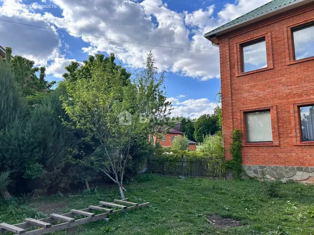 Дом в посёлок Дубовое, Садовая улица (280 м) - Фото 1