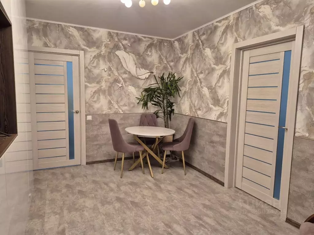 3-к кв. Москва Братская ул., 19К1 (49.6 м) - Фото 0