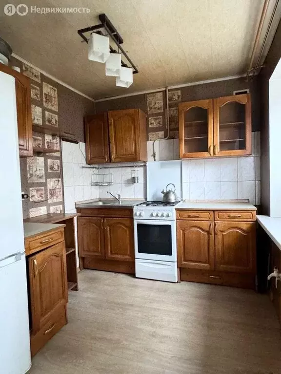 3-комнатная квартира: посёлок Бобровский, улица Чернавских, 1 (58 м) - Фото 2