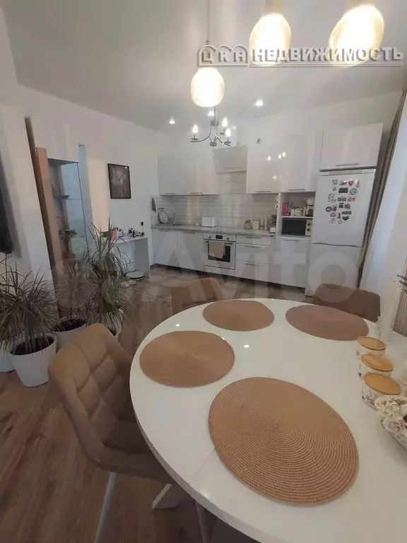 2-к. квартира, 60 м, 13/17 эт. - Фото 1
