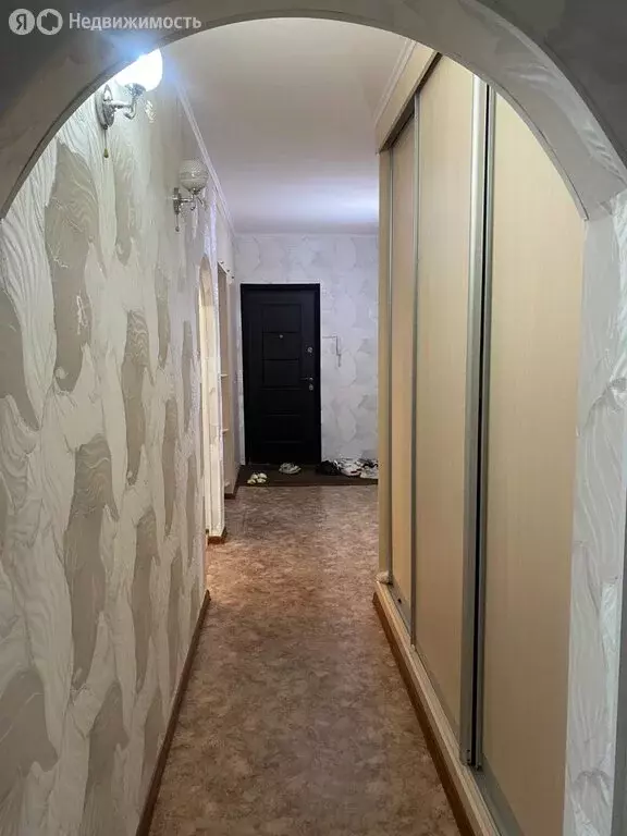 3-комнатная квартира: Ишимбай, улица Докучаева, 14 (68 м) - Фото 0