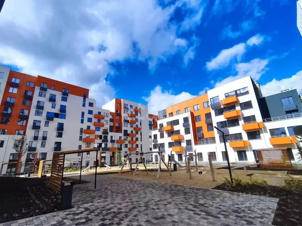 2-к кв. Крым, Симферополь просп. Александра Суворова (56.8 м) - Фото 0