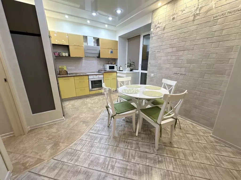 3-к кв. Коми, Сыктывкар ул. Клары Цеткин, 50 (58.8 м) - Фото 1