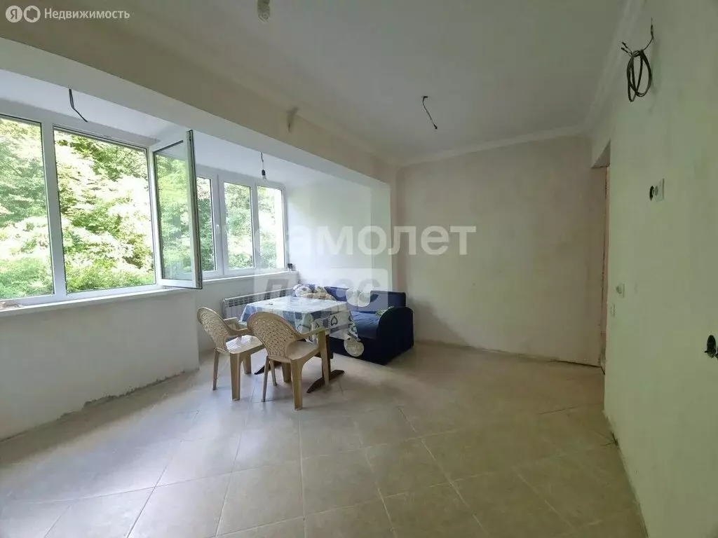 3-комнатная квартира: Туапсе, улица Калараша, 46 (68.4 м) - Фото 2