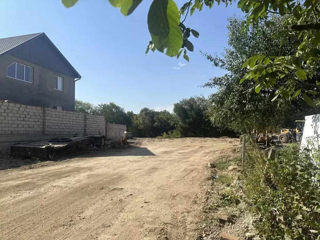 Участок в Кабардино-Балкария, Нальчик городской округ, с. Белая Речка  ... - Фото 2