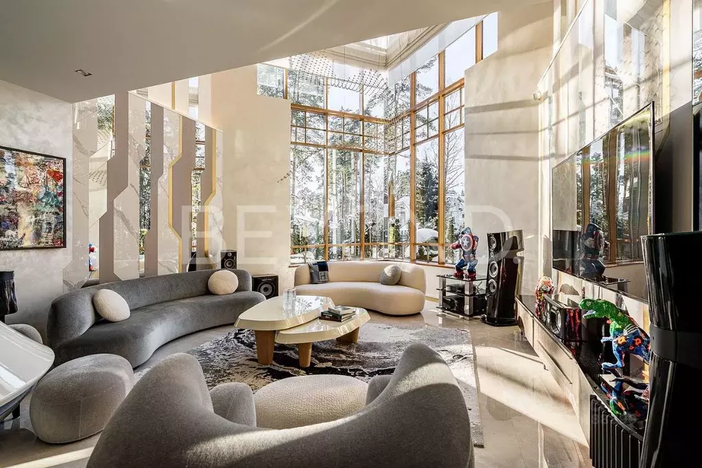 Дом в Санкт-Петербург пос. Репино, Вокзальная ул., 2 (410 м) - Фото 1