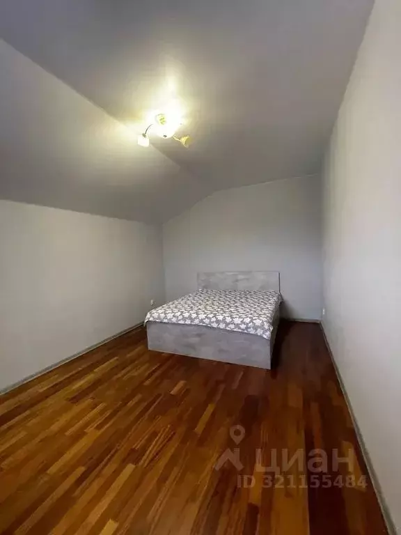 2-к кв. Тюменская область, Ишим ул. Врачей Калининых, 19 (55.0 м) - Фото 1