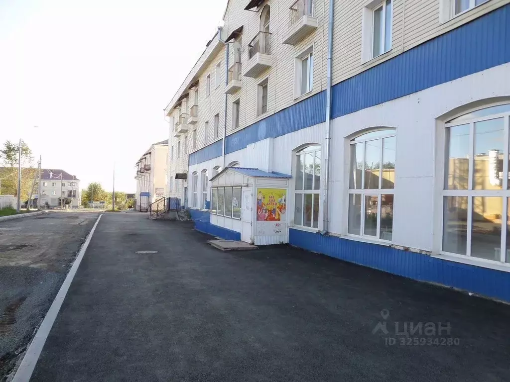 Помещение свободного назначения в Свердловская область, Карпинск ул. ... - Фото 2