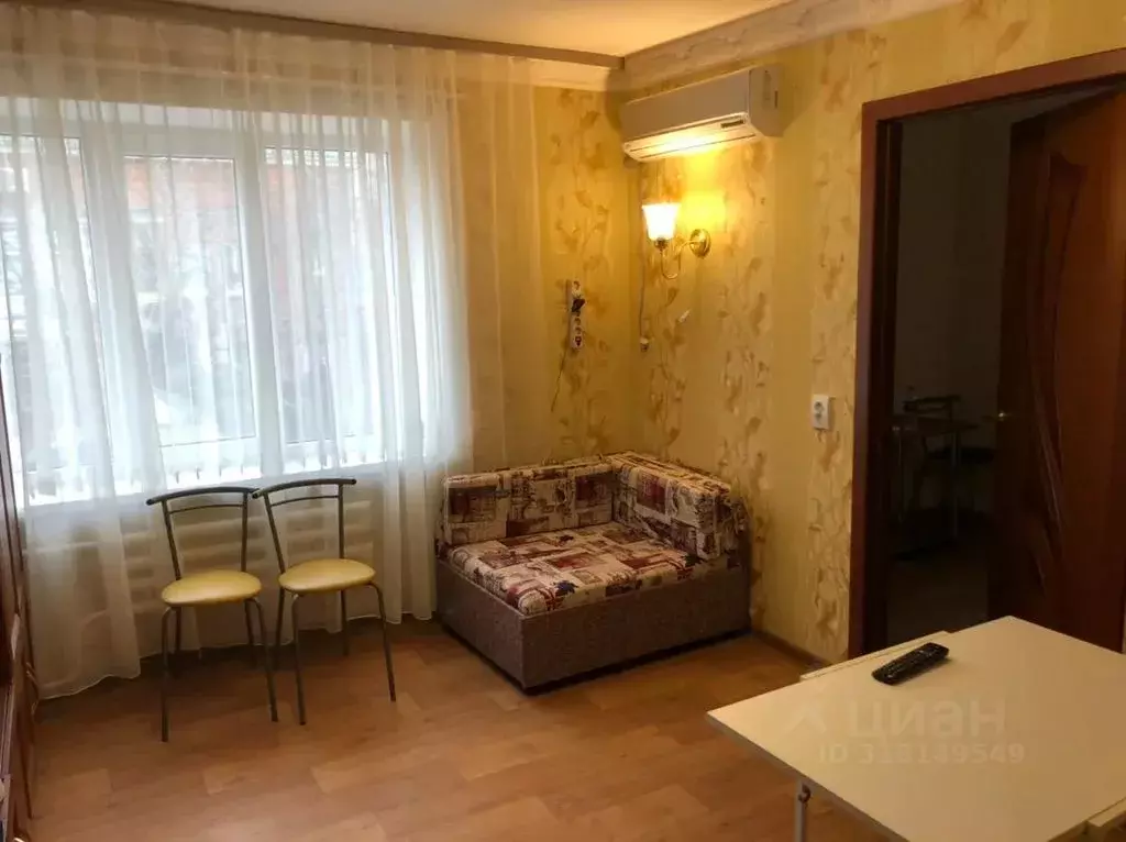 2-к кв. Ростовская область, Таганрог Александровская ул., 38 (30.0 м) - Фото 0