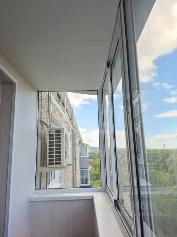 3-к кв. Хабаровский край, Комсомольск-на-Амуре ул. Сидоренко, 15 (60.8 ... - Фото 2