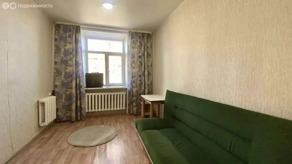 1к в 9-комнатной квартире (17.5 м) - Фото 1