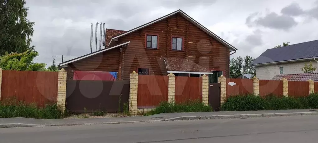 Дом 223 м на участке 8 сот. - Фото 0