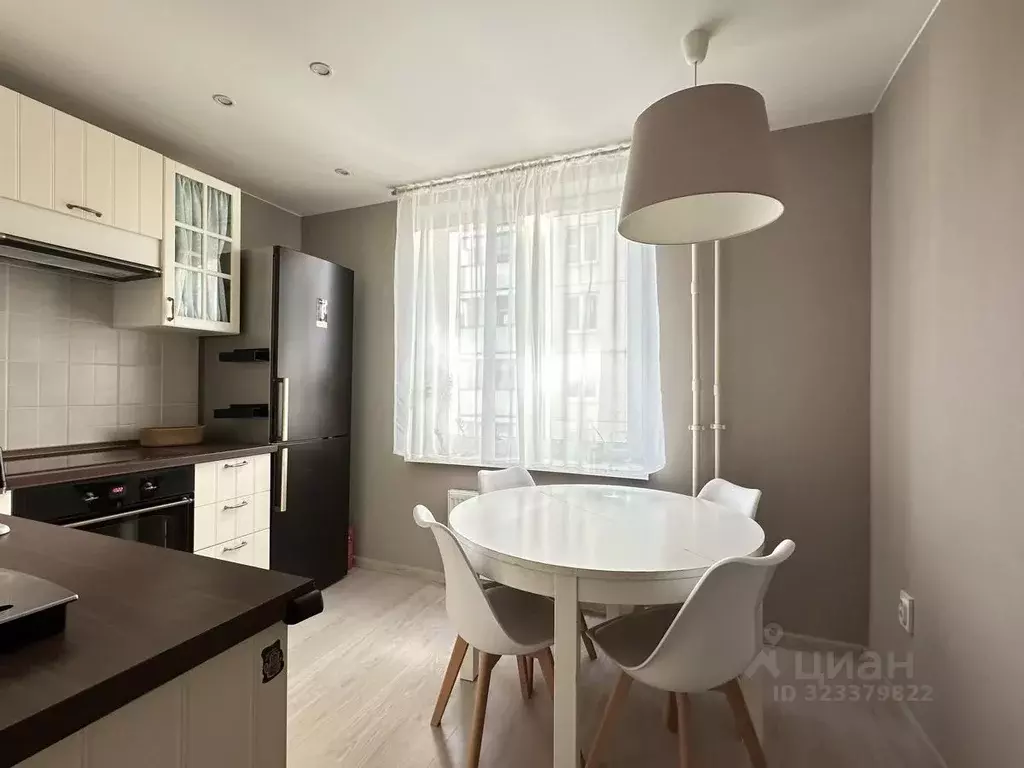 2-к кв. Ленинградская область, Мурино Всеволожский район, ул. ... - Фото 1