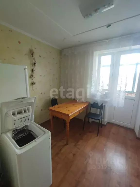 3-к кв. Краснодарский край, Горячий Ключ ул. Ленина, 232 (65.0 м) - Фото 0