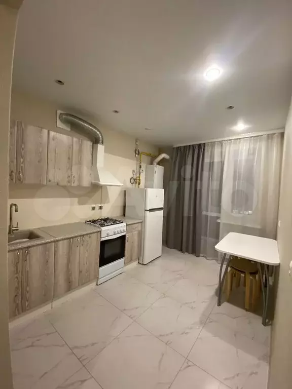 1-к. квартира, 35 м, 8/10 эт. - Фото 0